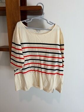Kule Baja tee - size small